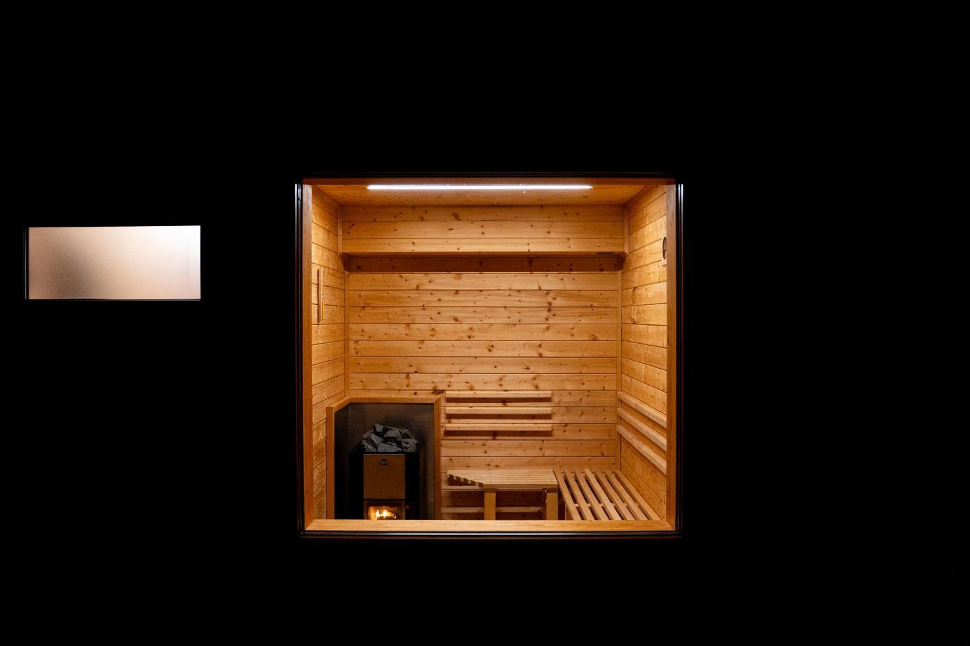 Hotel Aquachill Houseboat & Wellness Liptovský Trnovec Esterno foto